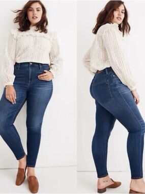Madewell Curvy High-Rise Skinny Jeans in Dark Blue - 31P